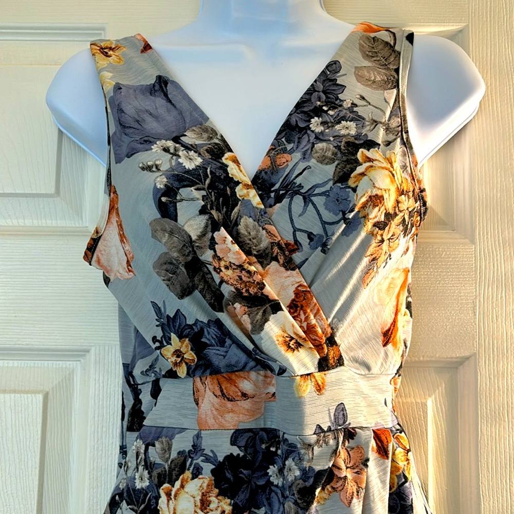 Multi colored floral mini dress buttery fabric boutique find worn once
